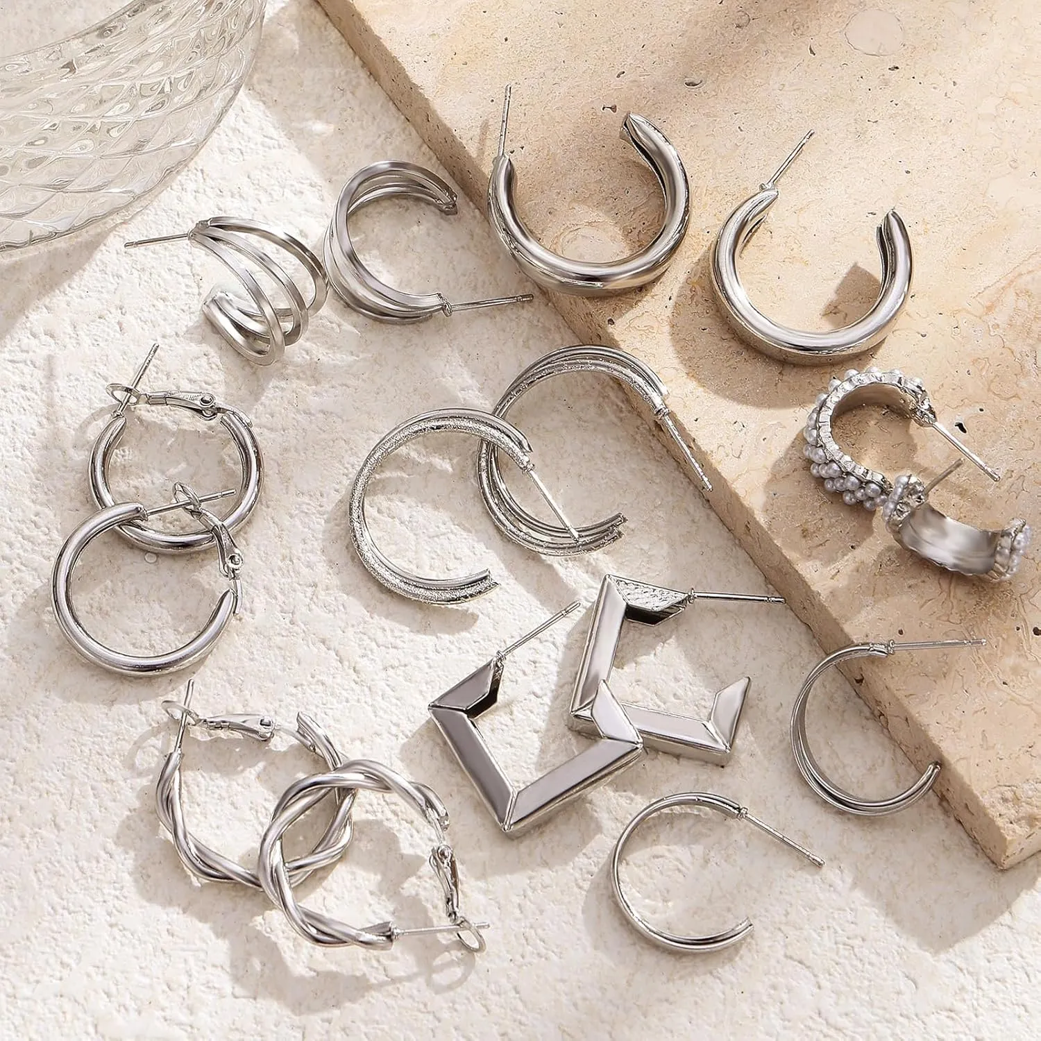 16-24 Pairs Gold Silver Black Earring Set for Women, Chunky Earring Multipack Punk Trendy Big Small Stud Hoop Earring Lightweight Twisted Pearl Ear Pack For Daily Birthday Party Gift