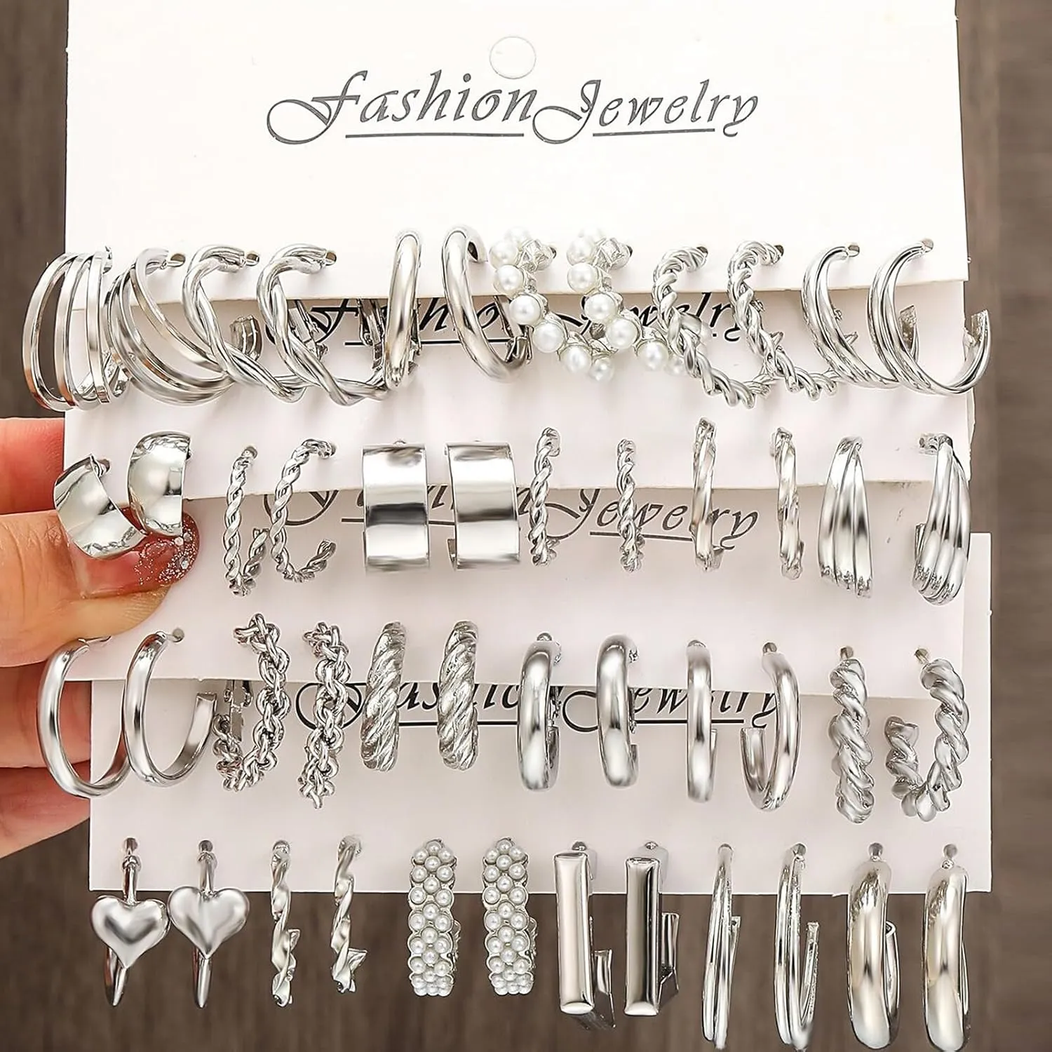 16-24 Pairs Gold Silver Black Earring Set for Women, Chunky Earring Multipack Punk Trendy Big Small Stud Hoop Earring Lightweight Twisted Pearl Ear Pack For Daily Birthday Party Gift