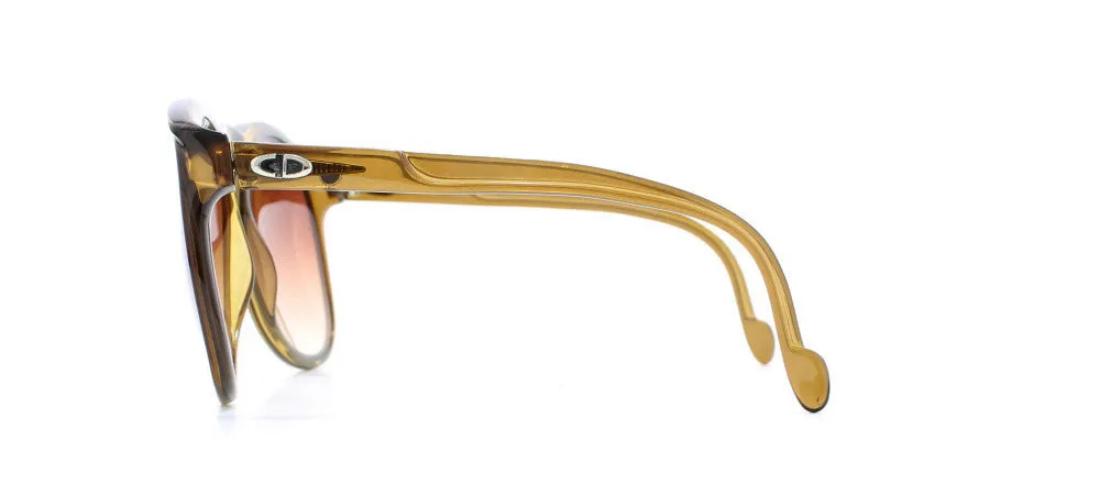 Christian Dior D62