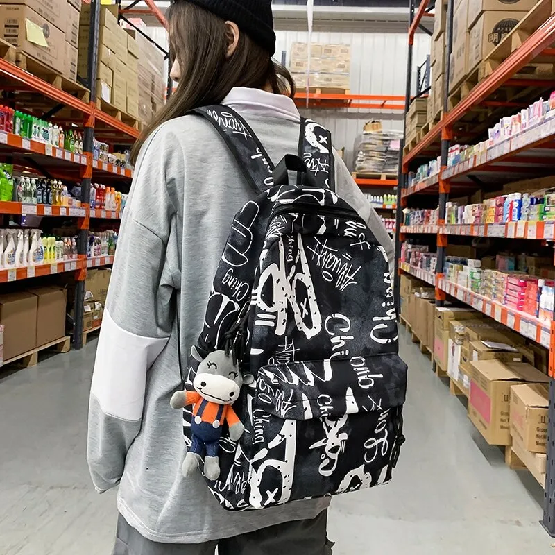 Christmas Gift Graffiti Youth Backpack 2024 Trend Design Waterproof Nylon Laptop Campus School Bag Soft Unisex Large Capacity Travel Backpacks