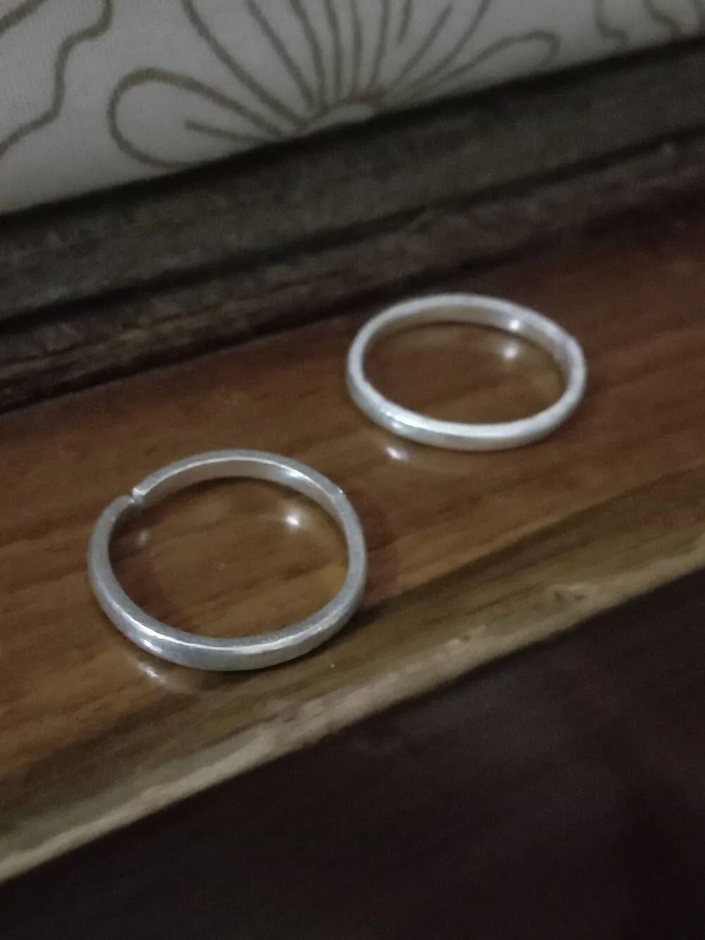 Sleek Toe Ring