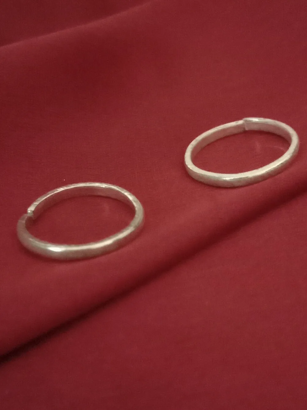 Sleek Toe Ring
