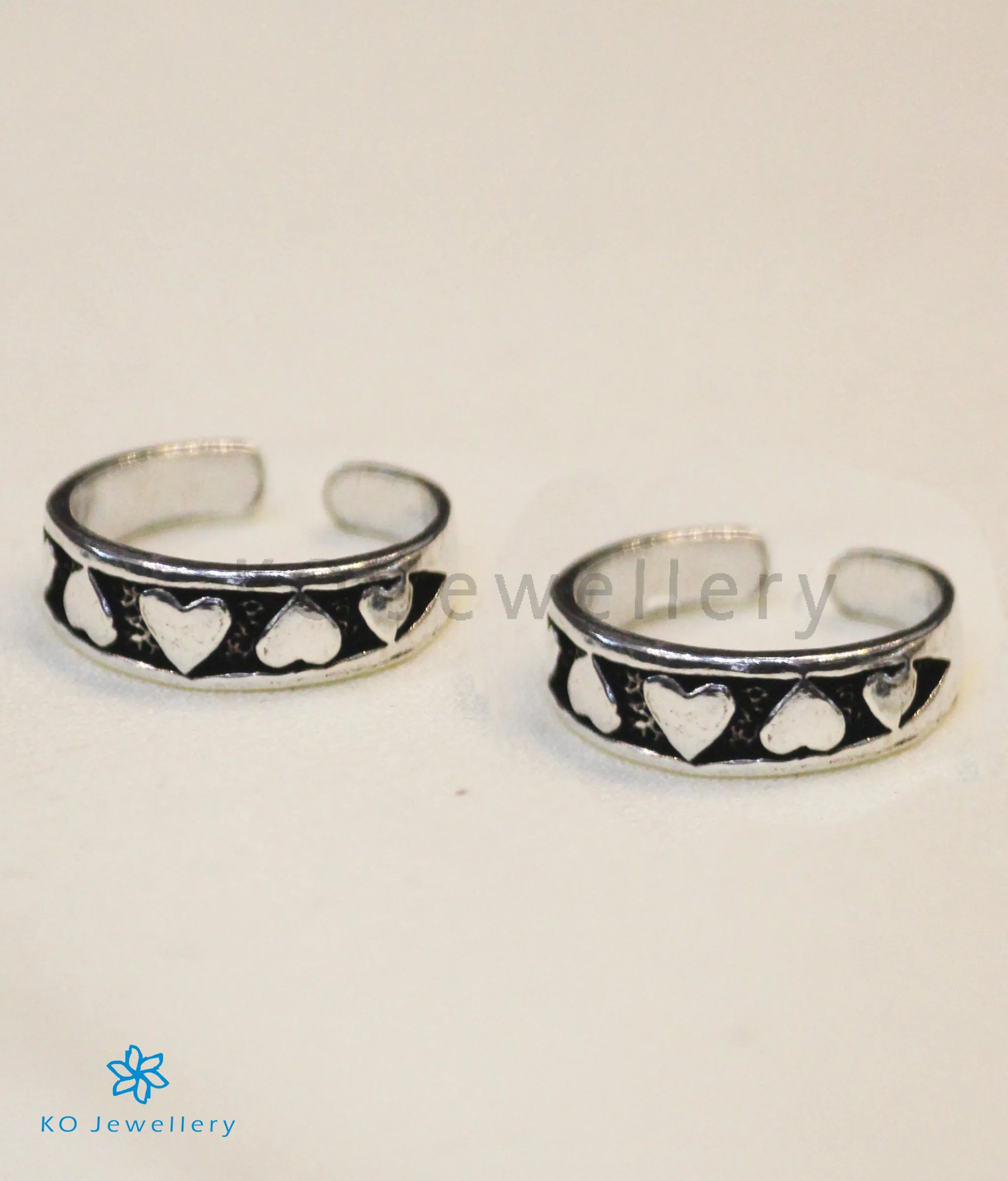 The Hridya Silver Toe-Rings