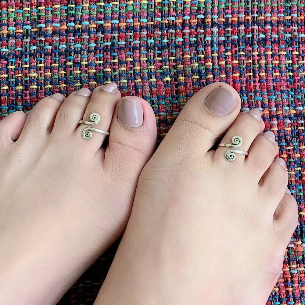Trippy Spiral Toe Ring (Single)